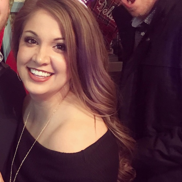 Meet your Posher, Kalie - Picture 1 of 1